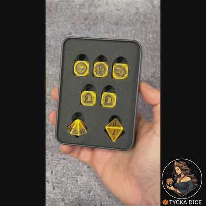 Fantasy Football Dice Antique Yellow - Product Video | TYCKA DICE