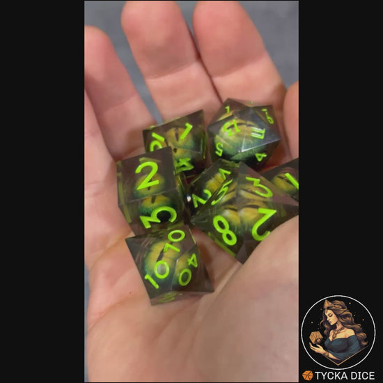 Liquid Core Dice - Riddler Eye of the Dragon RPG Dice Set - Product Video | TYCKA DICE
